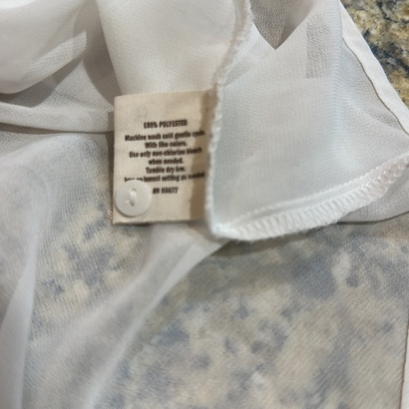 Top blouse sheer sleeveless white top size medium - Picture 7 of 8